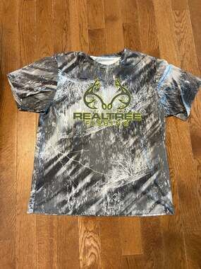 Realtree Fishing Men's Short Sleeve Tech Performance Shirt, Size M